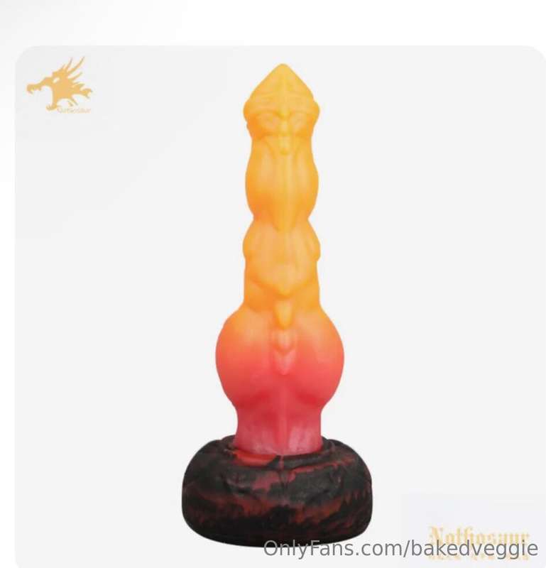Got 4 new toys coming in 😳 which one do you want to see me u.. 2