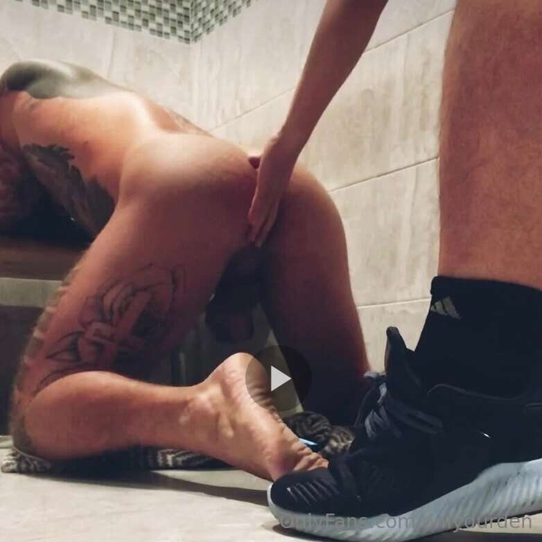 500 likes and I’ll post the full video of me getting fucked ..