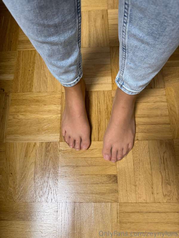 Standing in front of you like this. Begging you to give you .. 4