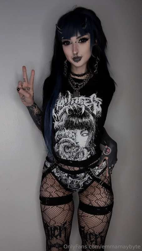 Emmamaybyte - Onlyfans - 16 Feb, 2025 9