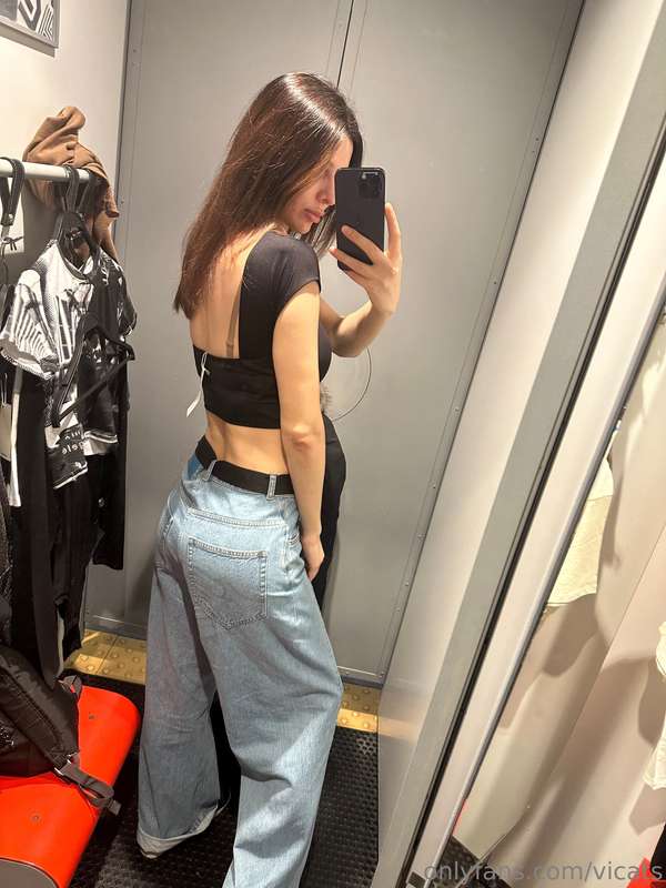 please tell me which one to buy? 2