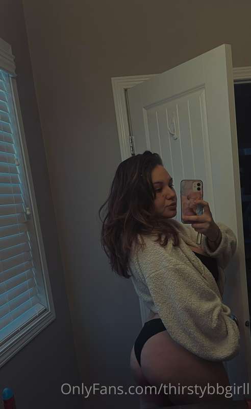🤒🥵 this momma loves the attention 😈 2