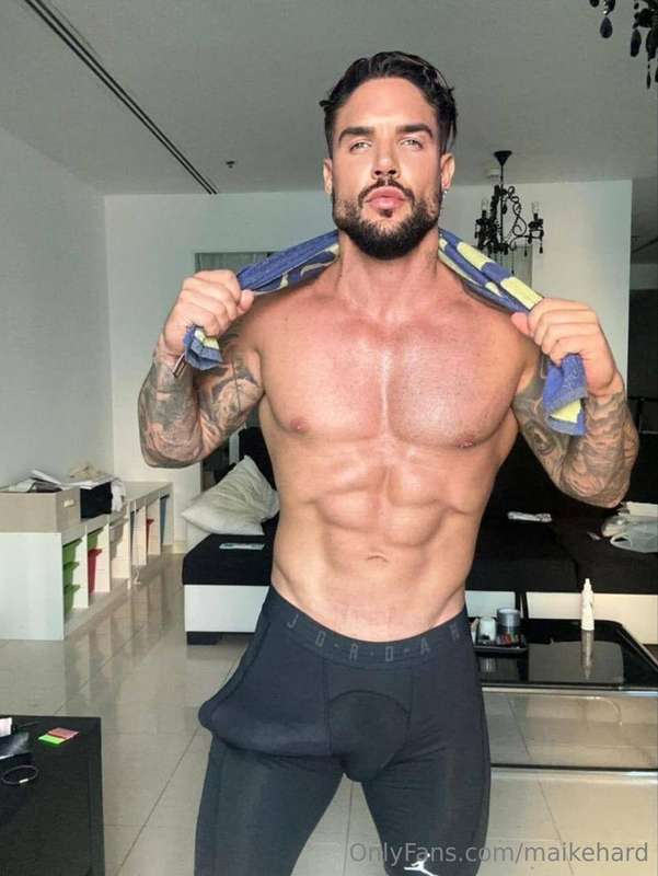  😈 @boy_kevin_free 🔝🔝 Discover the boldest universe on OnlyF.. 5