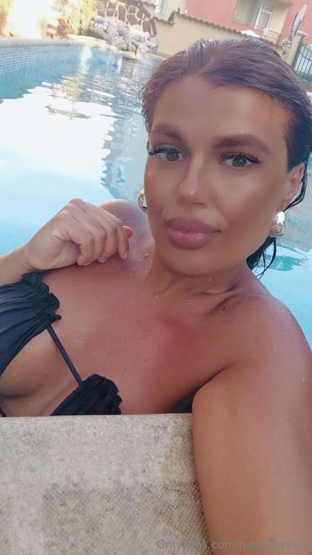 Pool Time💦