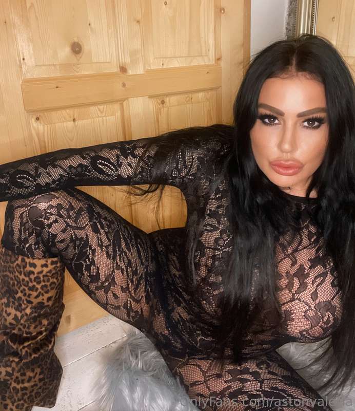 Astonvaleria - Onlyfans - 09 Jan, 2025 2