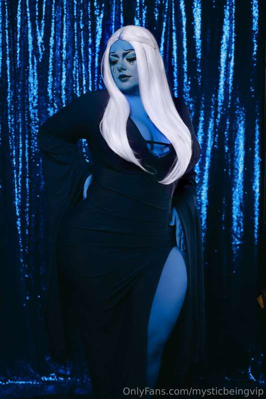 Day 6/31 days of Halloween | Blue Diamond from Steven Univer.. 10
