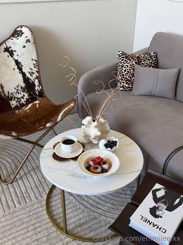My breakfast rule:It should be pretty, indulgent… and feel l..