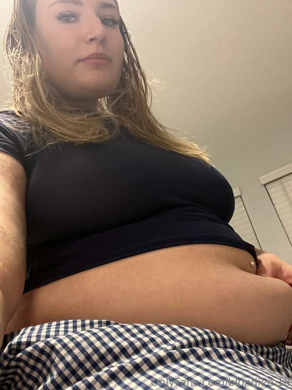 Going to sleep with a full belly ☺️ 2