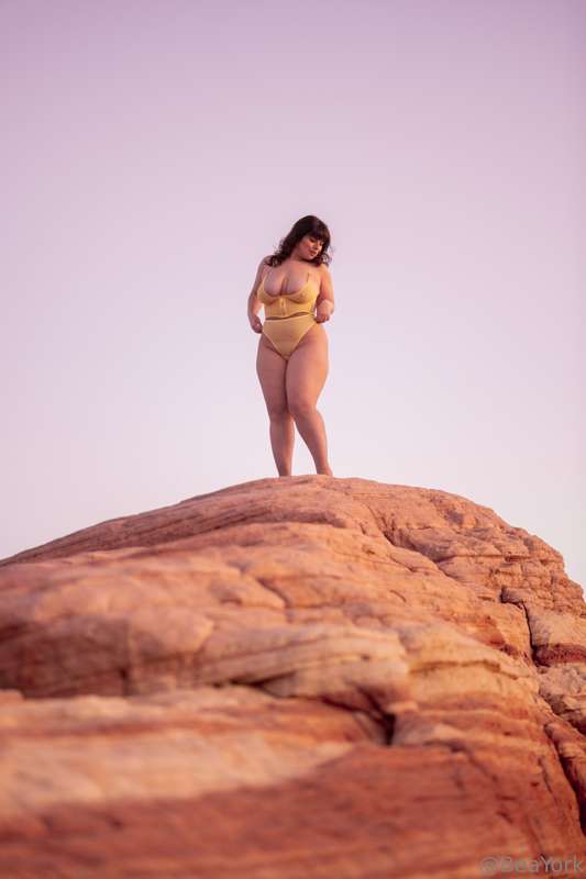 Yay! I finally get to share some beautiful shots from shooti.. 19