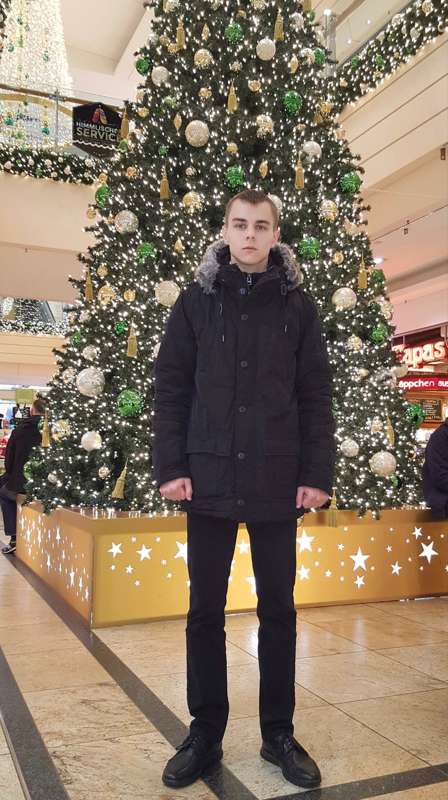 🎄👽