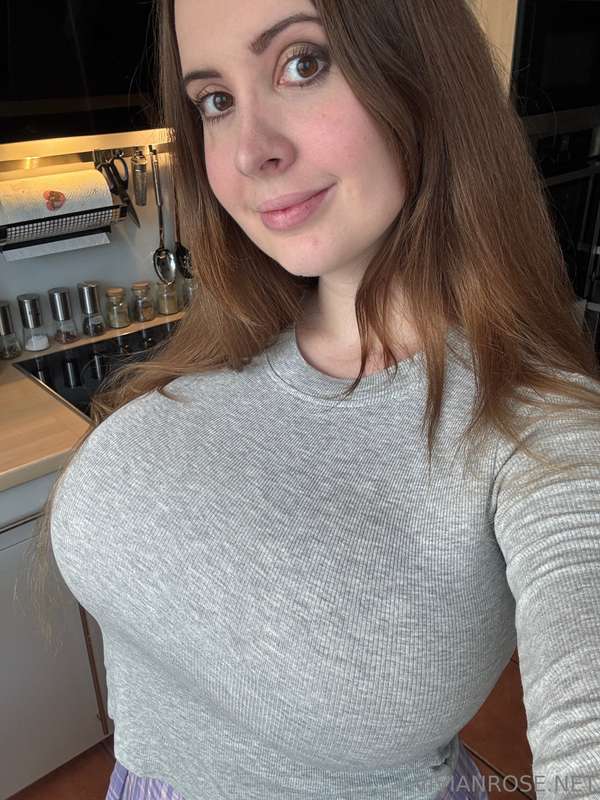 Would you come over if I needed your help in the kitchen? 😋