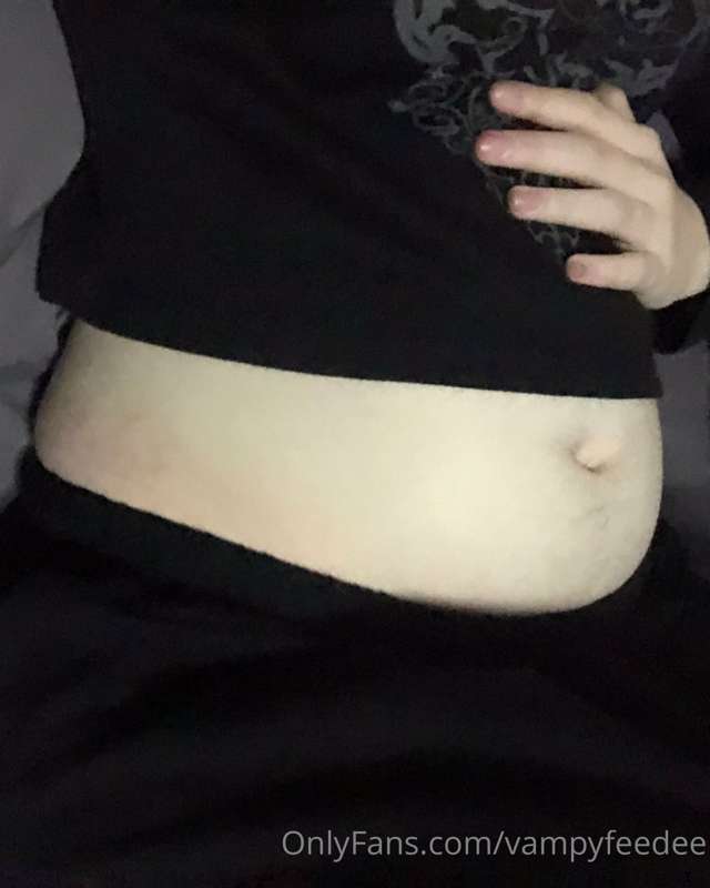 wanna do a stuffing video while wearing this shirt… 1