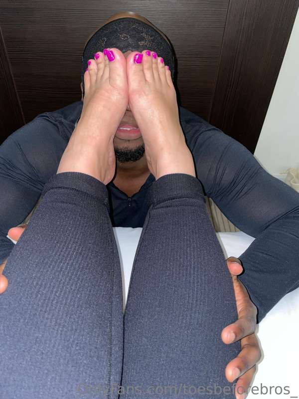 @aqua_toes rocked a pink pedi recently. Couldn't wait to rem.. 5