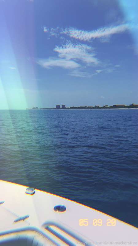Amazing day! 🦈🌊💙 Plus, I got spit roasted on the boat, an an.. 4