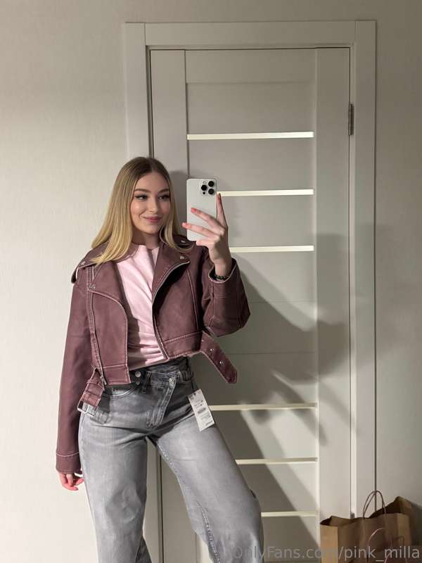 I love pairing pastel shades with something more rich and st.. 1