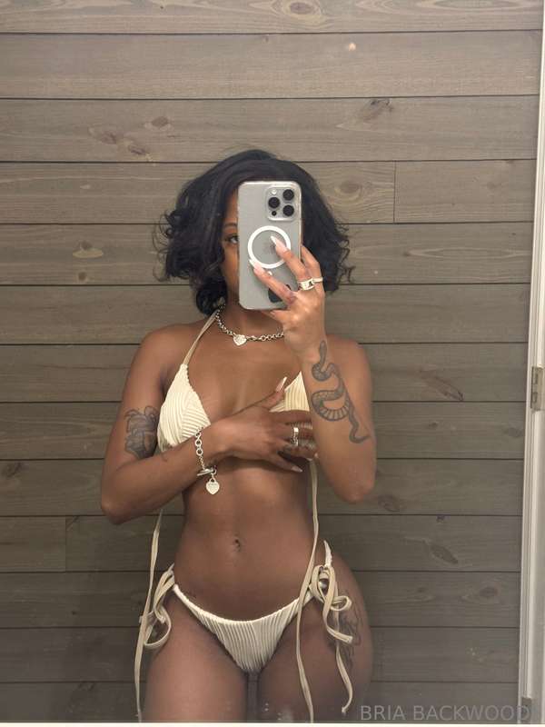 tan girl 4