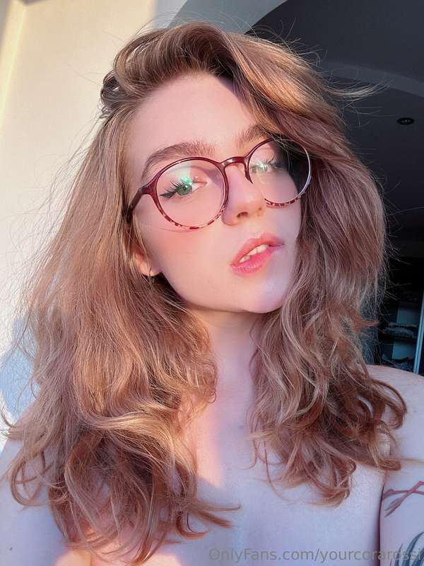 Yourcorarossi - Onlyfans - 16 May, 2024 2
