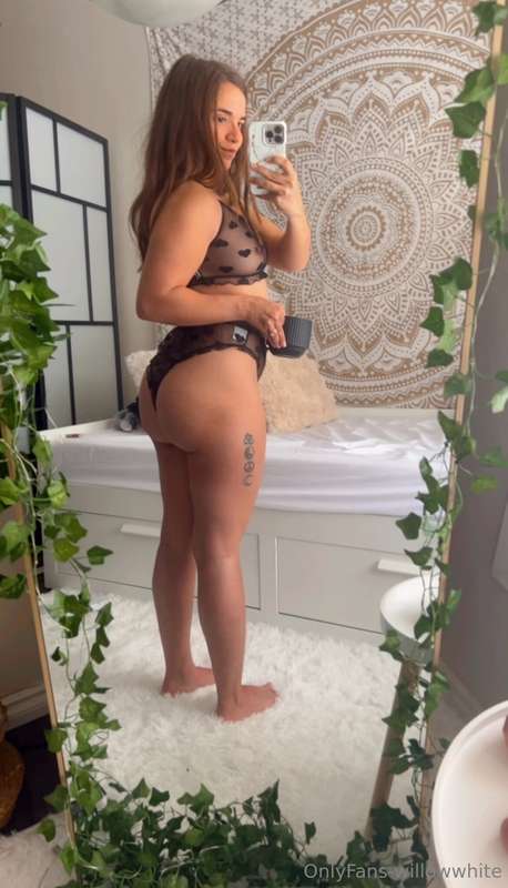 do you guys like my new lingerie? 🖤 10