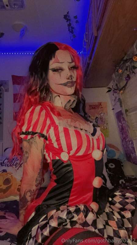 Did someone say Killer Clowns? 🤡 5