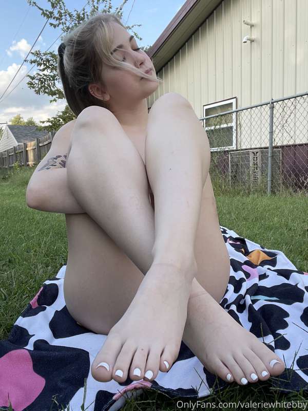 I was sunbathing until it got cloudy :p 3