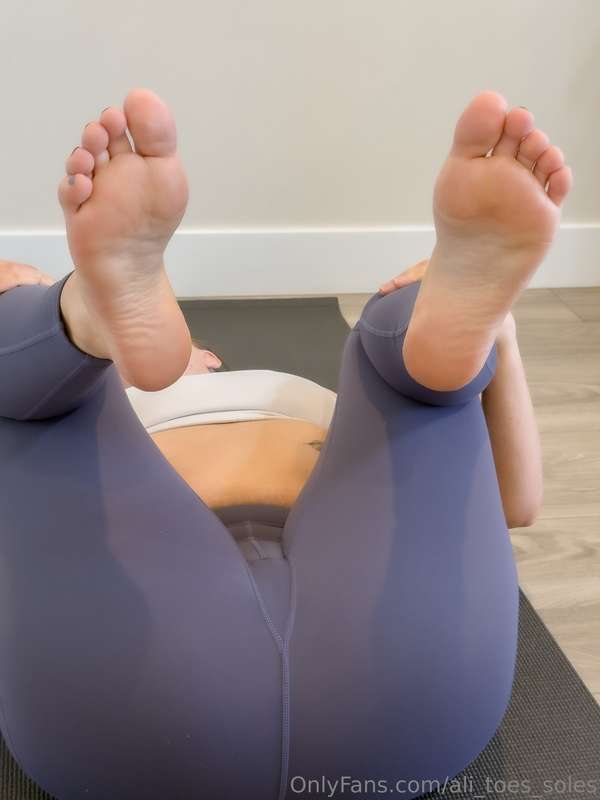 I have some more yoga poses 🤭 9