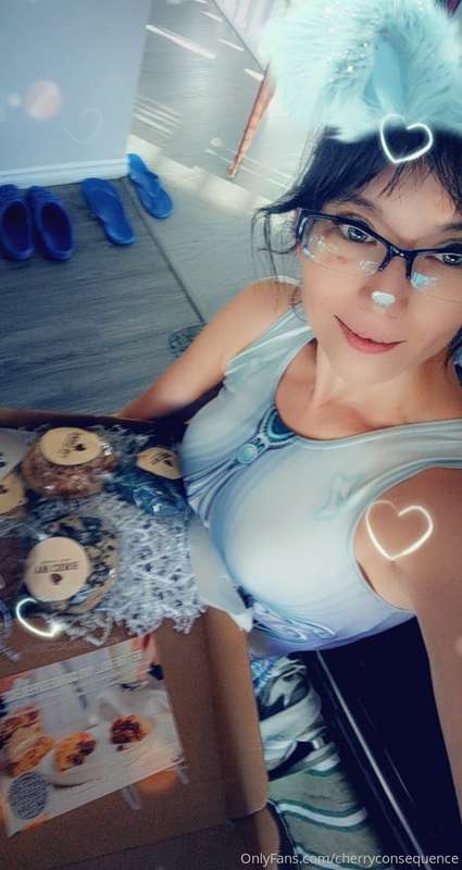Day two of this fun poll~ I'd love it if you would pop over ..