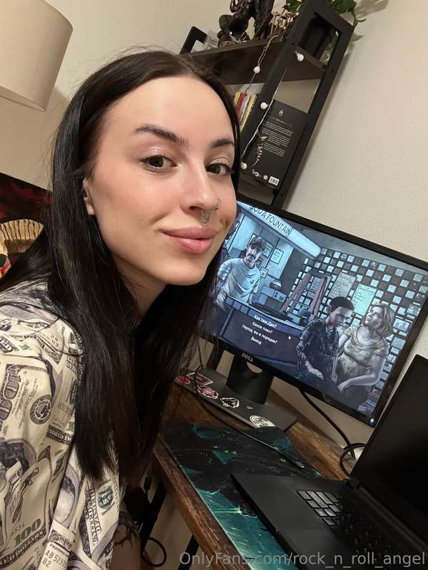 🎮 Let’s play some games together!💬Who’s up for a gaming sess..