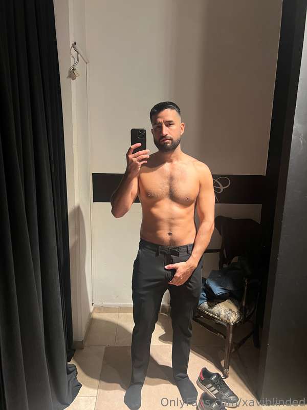 I was trying on the suit 