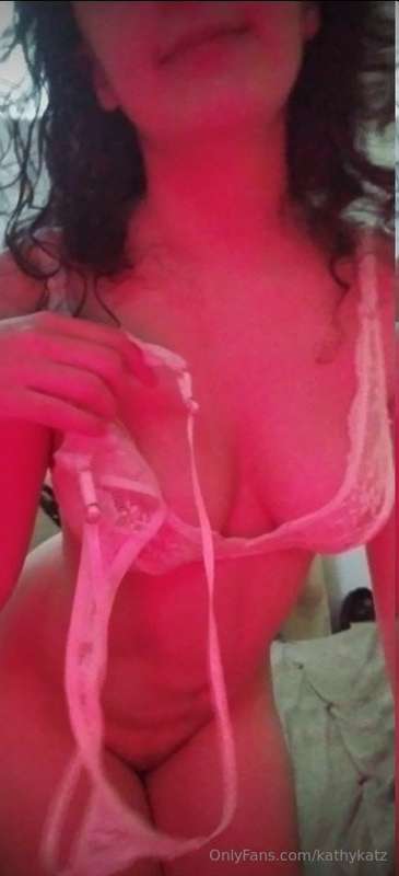 🍑@missstrawberry 🍑🍑@missstrawberry 🍑I'm a submissive Princes..