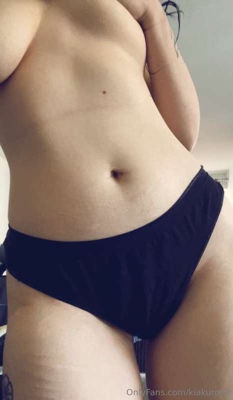 Here’s some more body pics :3 7