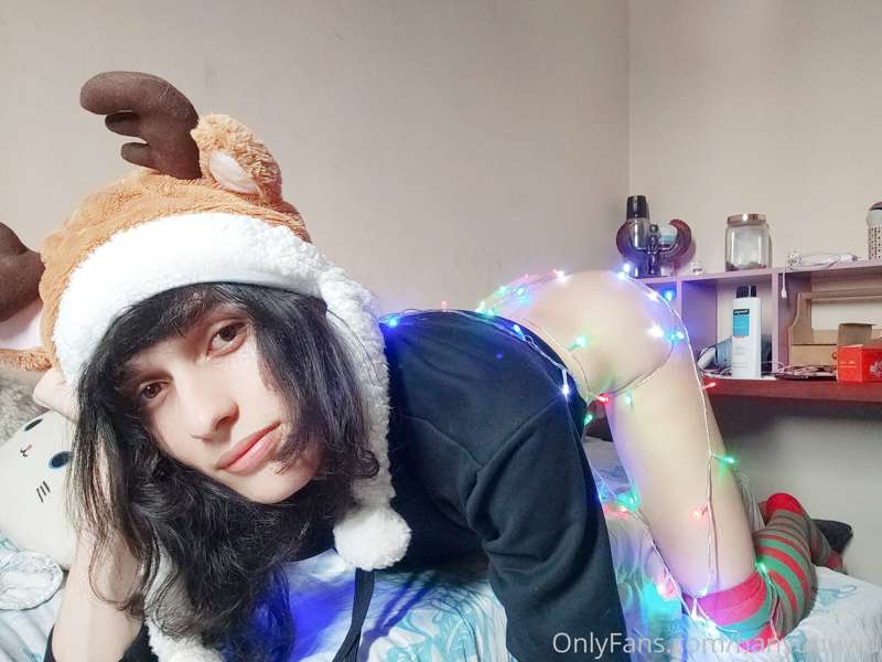 start chrstimas i will have a better light for this stuff do.. 18