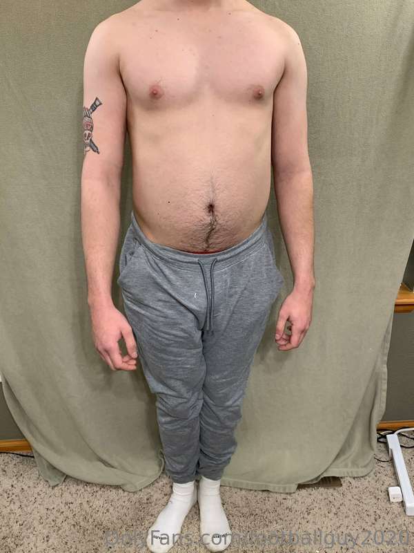 More undies pics from a photo shoot a while back - enjoy. Ca.. 37