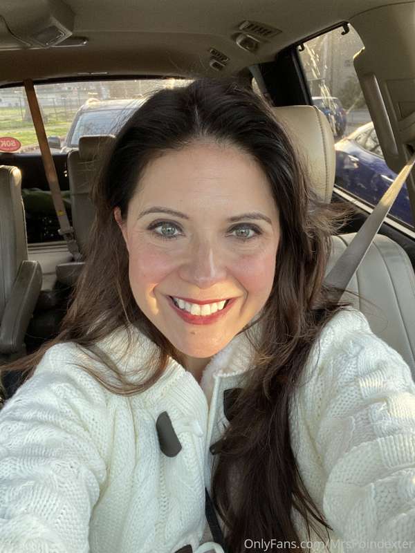 Just some heading to work pics!  I’ll post a few more sexy o..