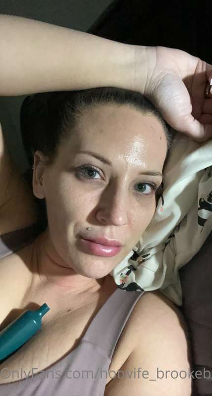 Hey babes! Happy Tuesday! Most of y’all like to see a glimps.. 1
