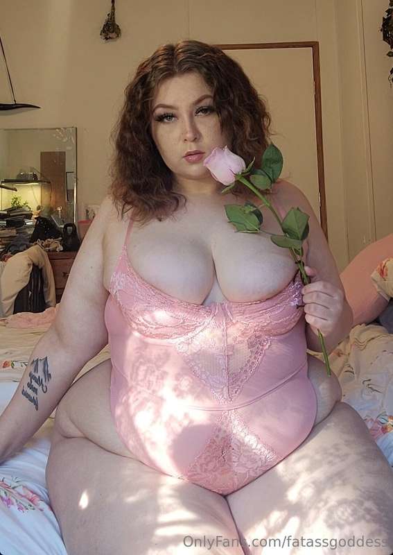 Fatassgoddess - Onlyfans - 28 Feb, 2025 2