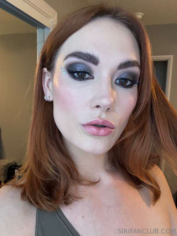 I got to be a huge sex goblin slut at a live sex show party ..