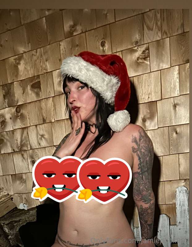 Here's my very belated Xmas photo set! After heating up in t..