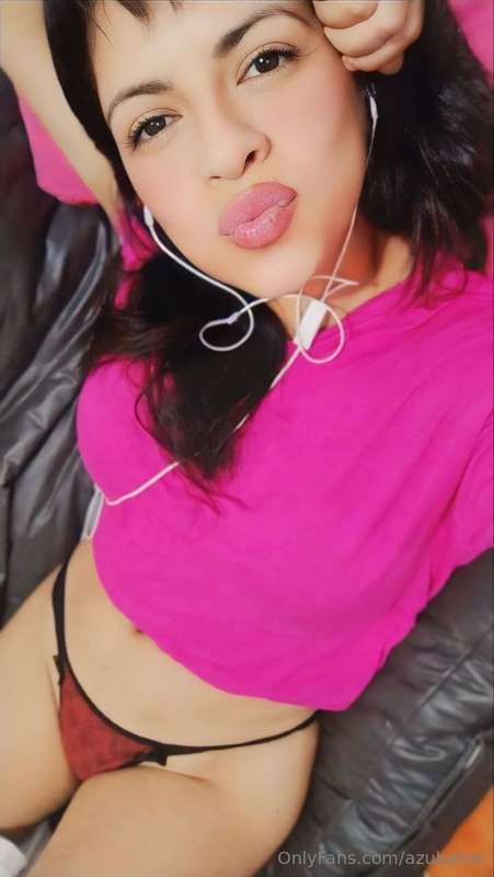 𝙼𝚢 𝚏𝚛𝚒𝚎𝚗𝚍 𝚒𝚜 𝚟𝚎𝚛𝚢 𝚑𝚘𝚝🥵💦 𝚜𝚑𝚎 𝚠𝚊𝚗𝚝𝚜 𝚝𝚘 𝚋𝚎 𝚆𝙴𝚃 🤤🤤 𝚌𝚊𝚗 𝚢𝚘𝚞 𝚑𝚎𝚕𝚙 ..