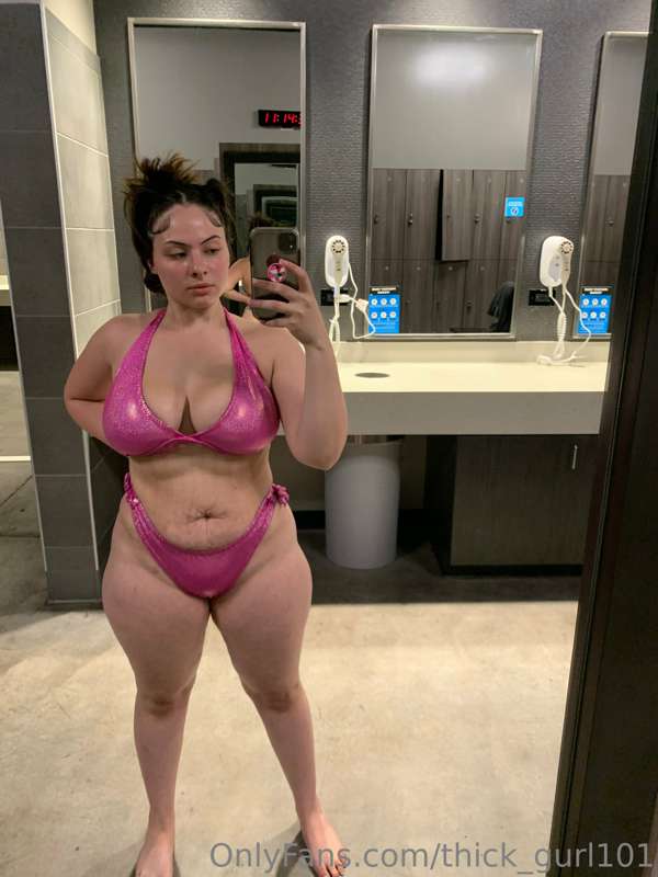 Thick_Gurl101 - Onlyfans - 20 Mar, 2023 11