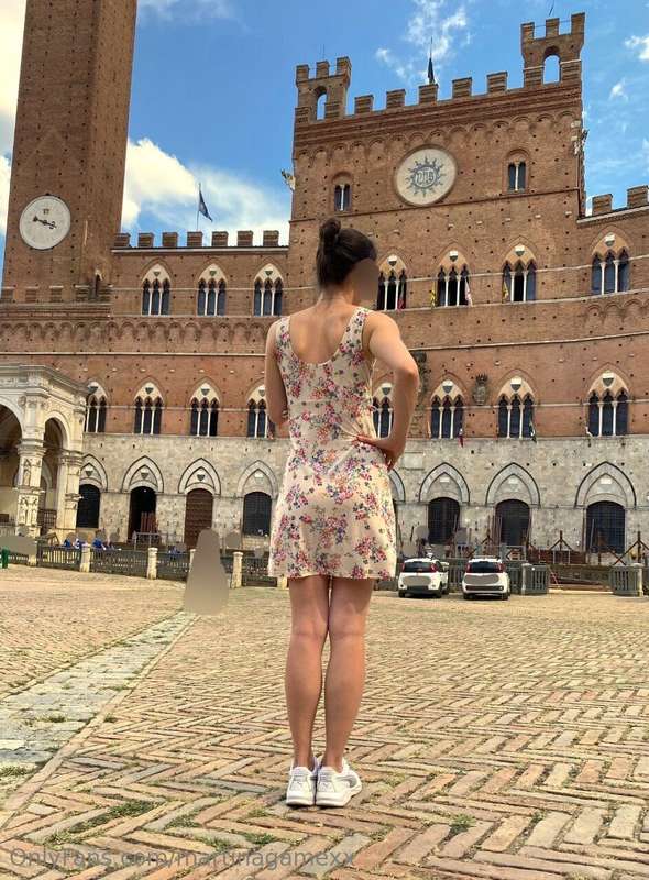 Cartolina per te. ❤️ Fermati un attimo, immagina di vedermi ..