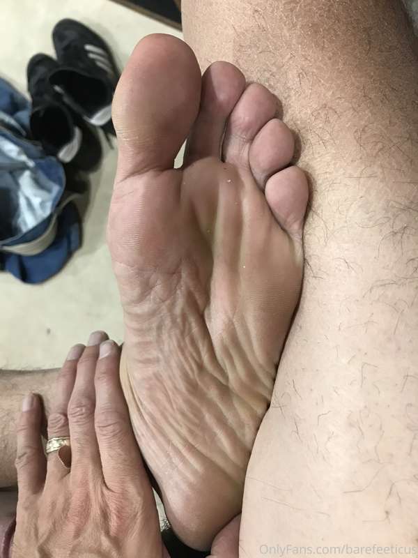 🤘🏽