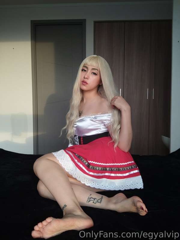 OKTOBER FEST SET: FEET EDITION (+40 PICS) 23