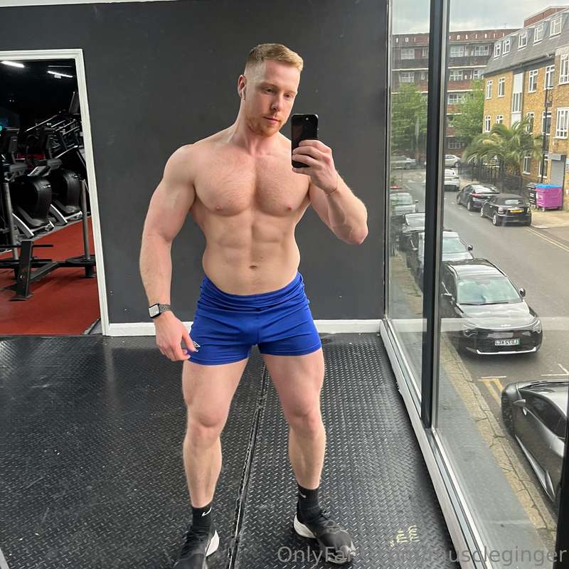 Click ❤️ if you’re into muscle worship
