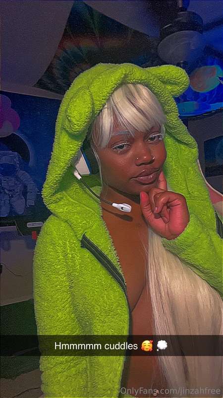 Think I’m cute? 💚☘️ 4