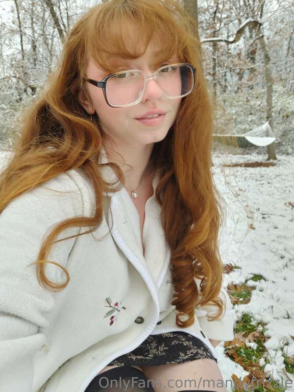 Its so nipply out in the snow 5