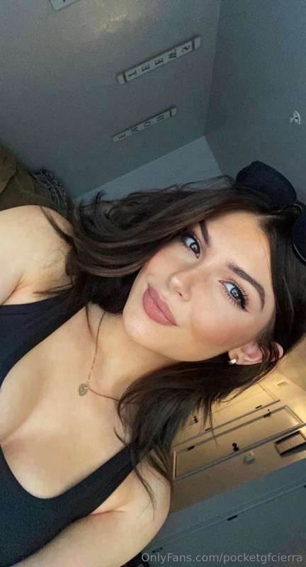 home alone tonight and needing to cum really bad 🤭💦  come me..