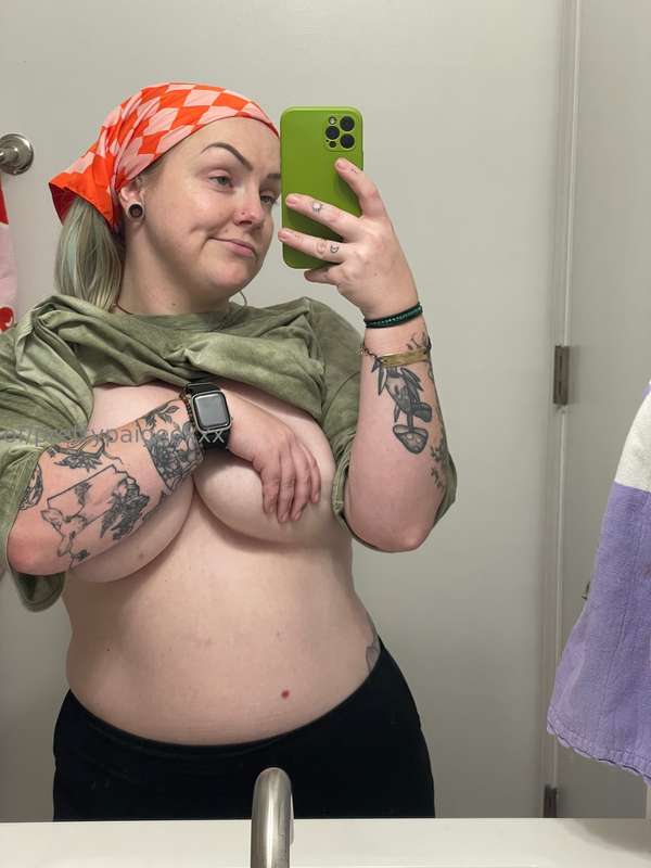 Throwback mirror tits 🍒🧡 3