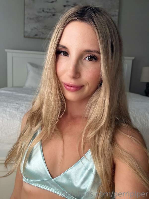 Happy friday! Let's have an amazing weekend together. Come c..