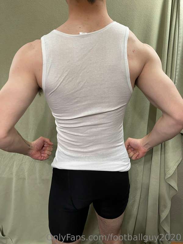 The flexing specialist! 6