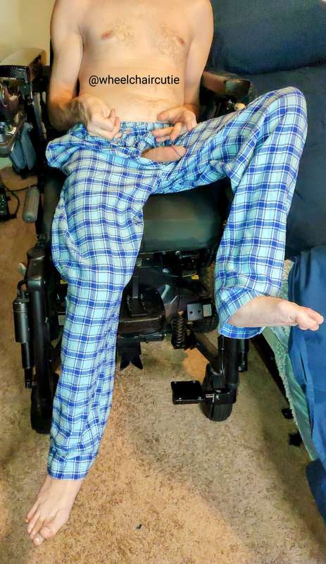 Wheelchaircutie - Fansly - 10 Apr, 2022